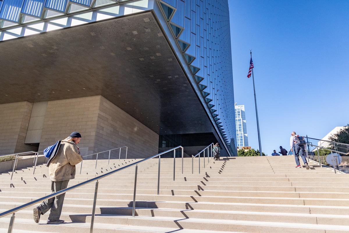 Hollywood Man Gets 5 Years for Filing Bogus Claims for COVID-Related Tax Credits