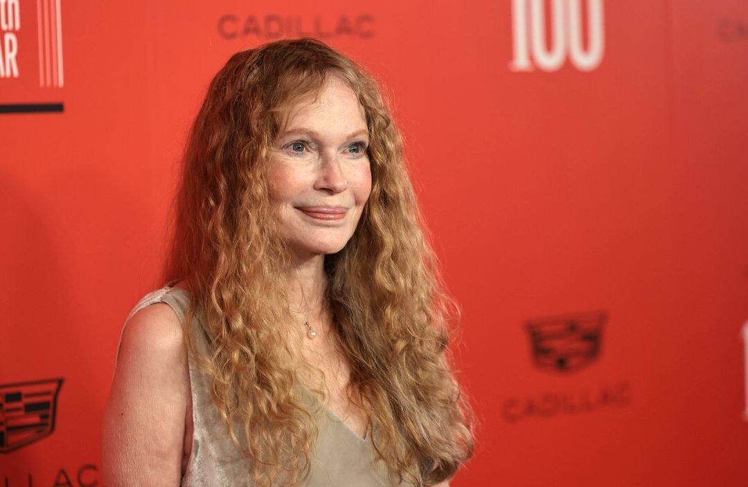 Mia Farrow Announces Her Actress Sister Died ‘Unexpectedly’