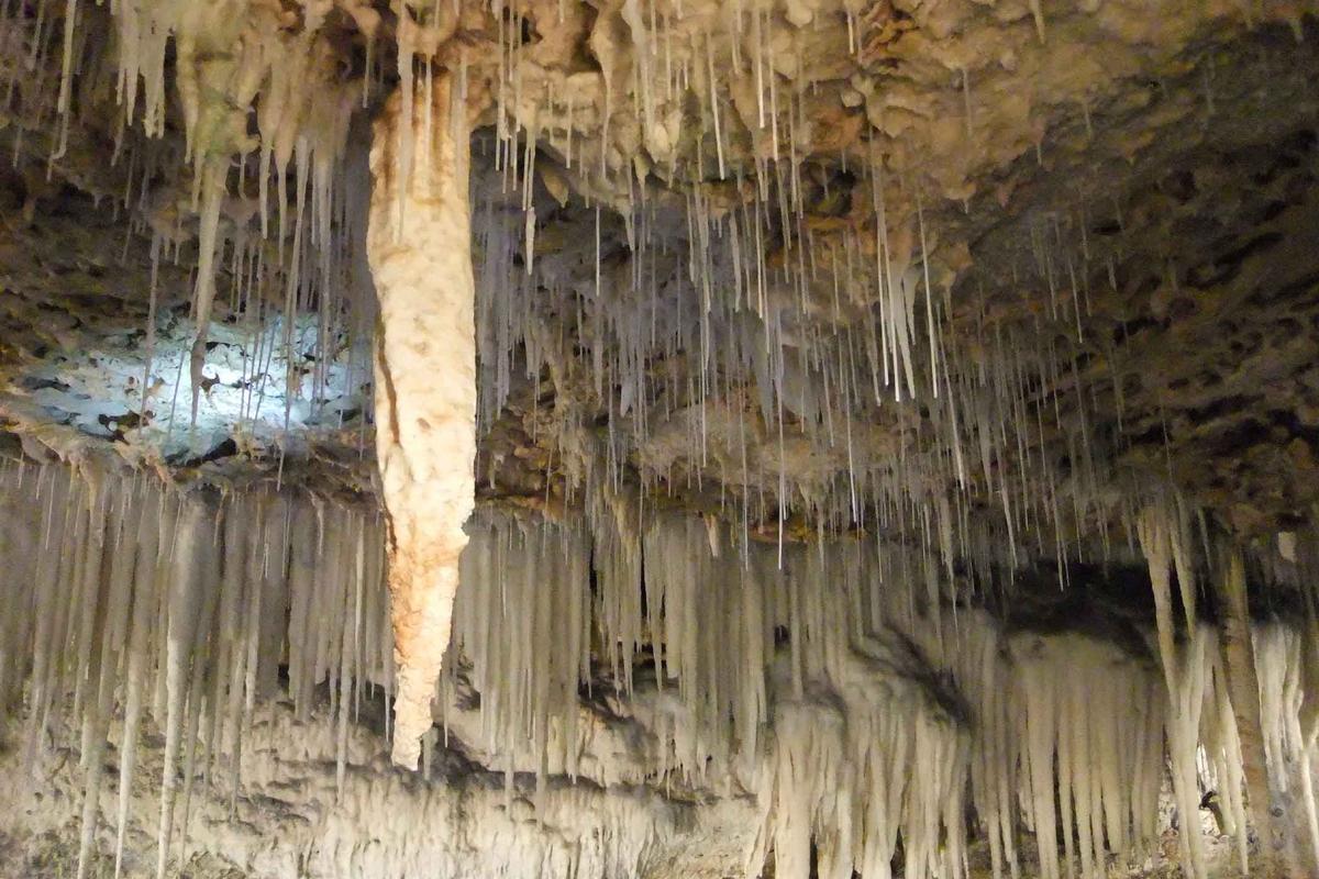 Stalactites in the Crystal Caves in Bermuda. (Mabbott/Shutterstock)