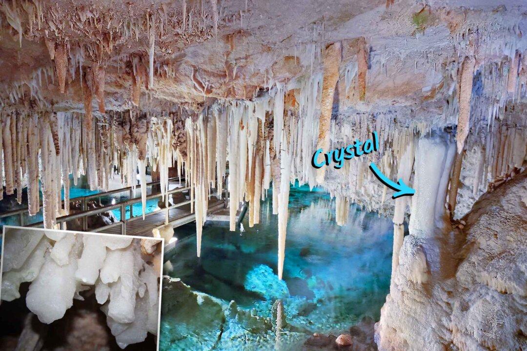 2 Kids Stumble on Crevice in Search for Lost Ball—Find Crystal Cave That Inspired ‘Fraggle Rock’