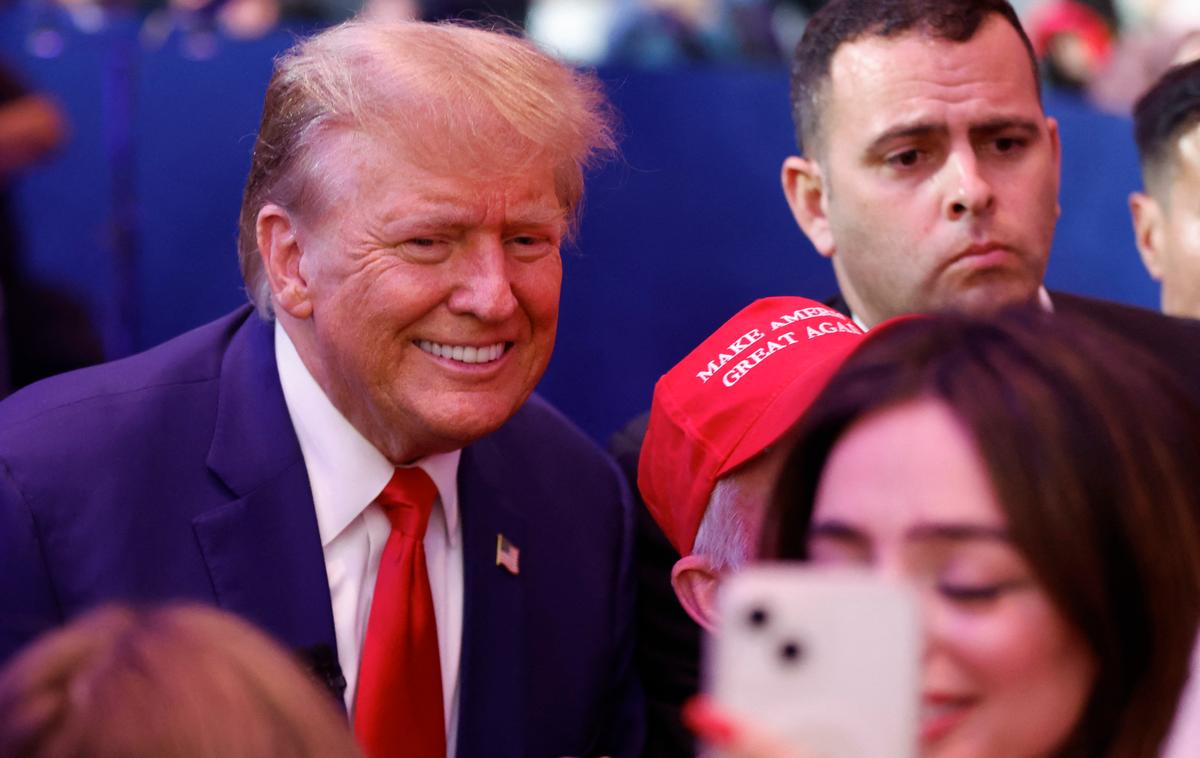 Judge Dismisses Federal Lawsuit Over Trump’s Promotion of Marketing Business