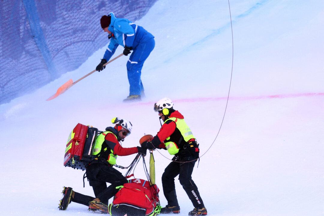 Norwegian Skier Kilde Airlifted After Downhill Crash