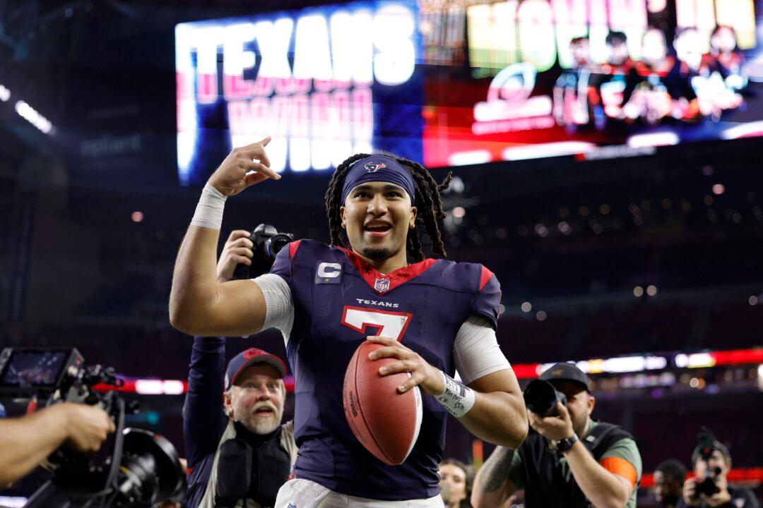 C.J. Stroud Makes History as Texans Win Wild-Card Game vs. Browns 45–14
