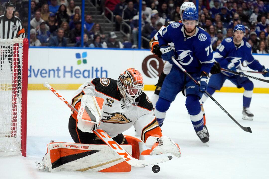 Lightning Too Much for Ducks in 5-1 Win