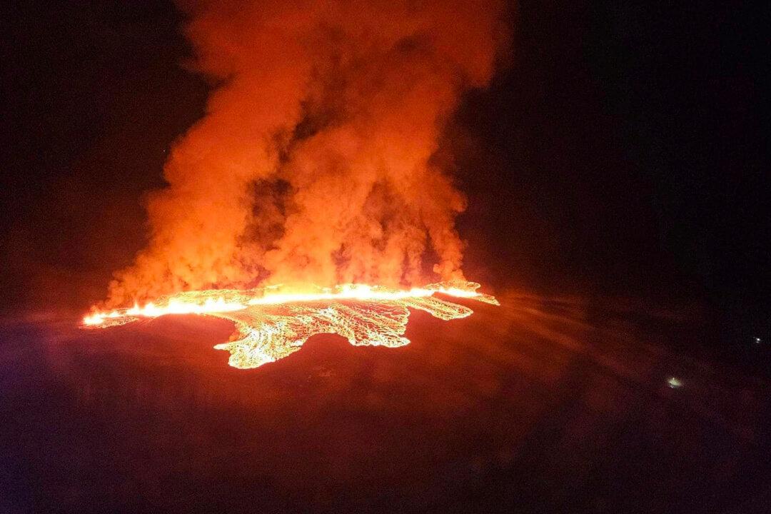 Volcano Erupts in Southwestern Iceland, Sending Lava Flowing Toward Nearby Settlement