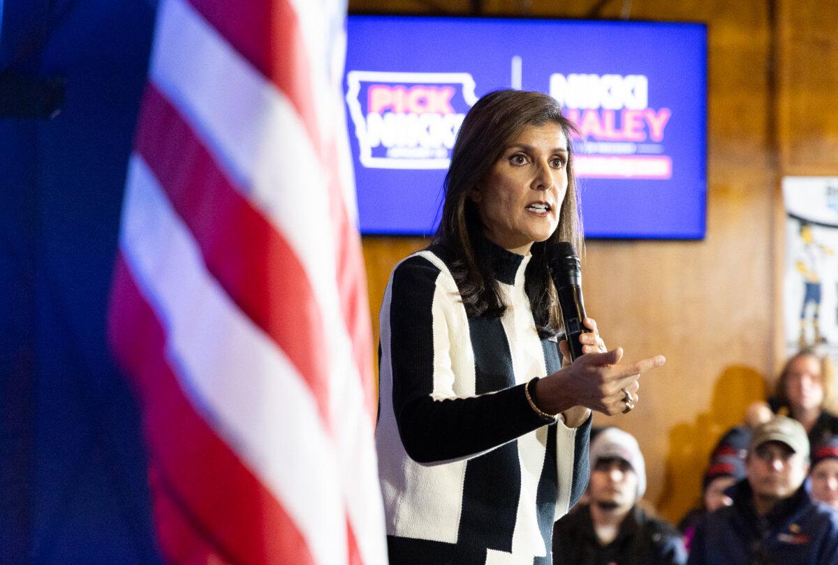 Presidential candidate Nikki Haley speaks with supporters in Ames, Iowa, on Jan. 14, 2024. (John Fredricks/The Epoch Times)