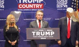 Burgum Endorses Trump Ahead of Iowa Caucuses