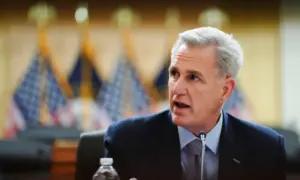 McCarthy Criticizes Biden’s Taiwan Remarks as ‘Dangerously Confusing’