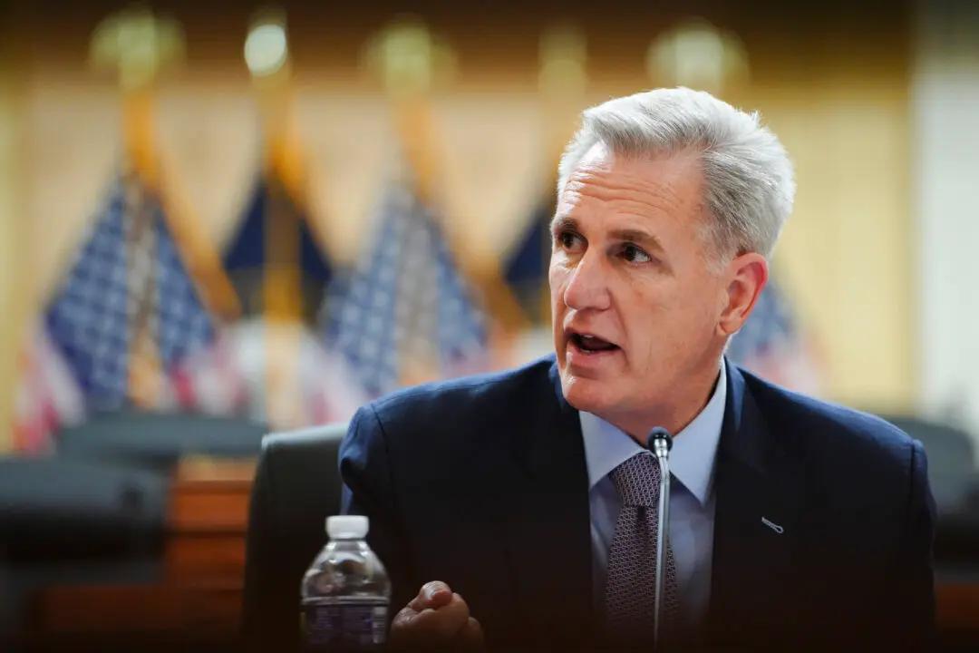 McCarthy Criticizes Biden’s Taiwan Remarks as ‘Dangerously Confusing’