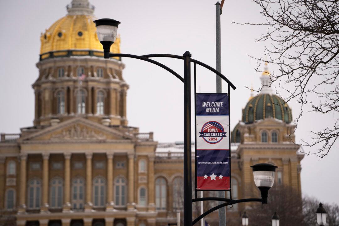 Iowa Democrats Flip Republican Seat, Break State Senate GOP Supermajority