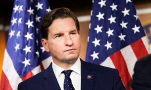 New Hampshireâs Largest Newspaper Endorses Dean Phillips