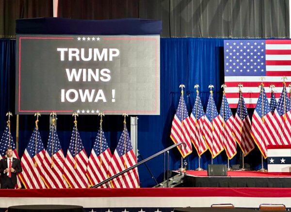 Campaign staff and volunteers for Donald Trump prepare for Iowa caucus victory in Des Moines, Iowa, on Jan. 15, 2024. (John Fredricks/The Epoch Times)