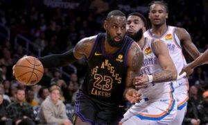 Anthony Davis, Lakers End Thunder’s Win Streak