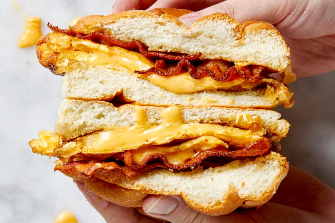 The Key Technique for Making a Perfect Bacon, Egg, and Cheese Sandwich