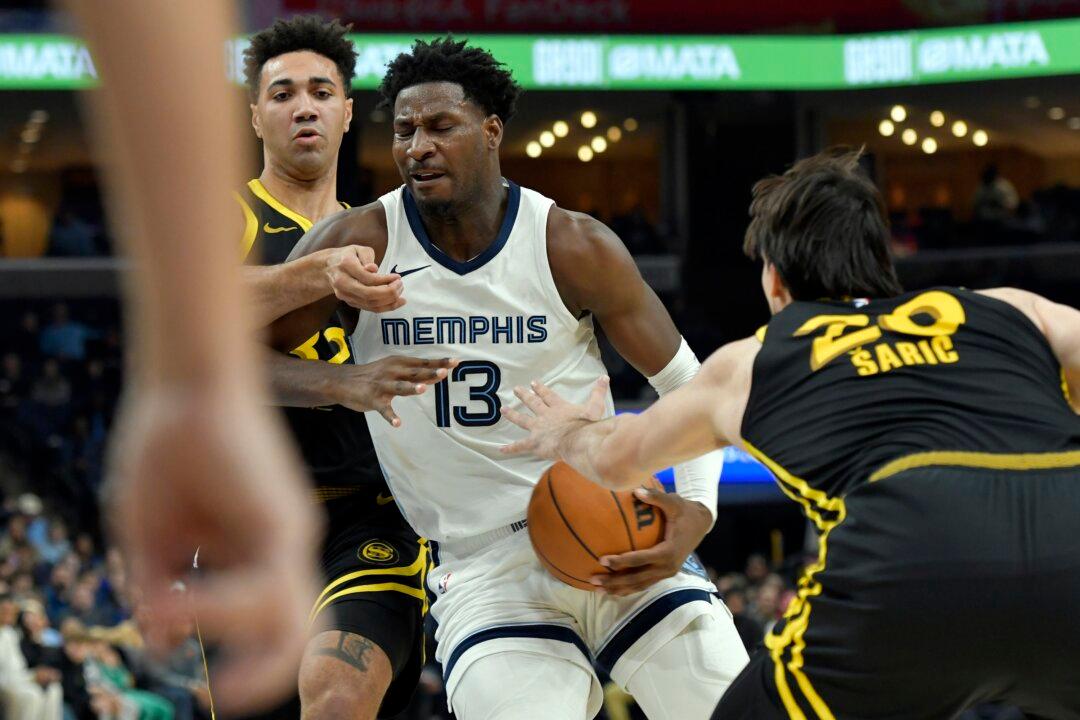 Vince Williams Scores 24 and GG Jackson Adds 23 as Grizzlies Defeat Warriors 116–107