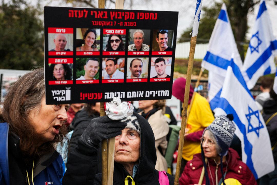 Hamas Airs Video Purporting to Show 2 Israeli Hostages Killed in Captivity