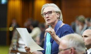 Longtime Liberal Cabinet Minister Carolyn Bennett to Become Envoy to Denmark: Source