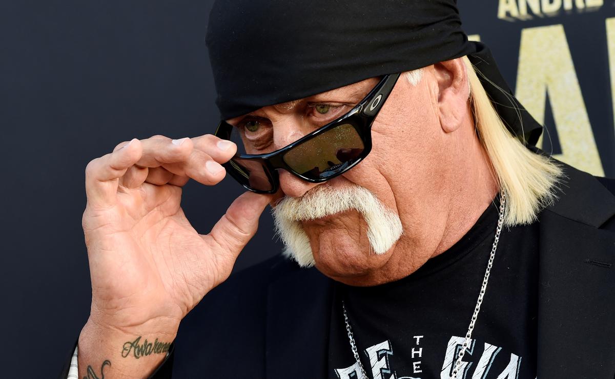 Wrestler Hulk Hogan Helps Rescue Teenage Girl Trapped After Florida Car Crash