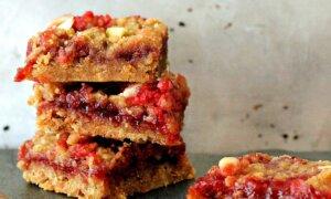 A Gluten-Free Streusel Bar With an Extra-Toasty Step