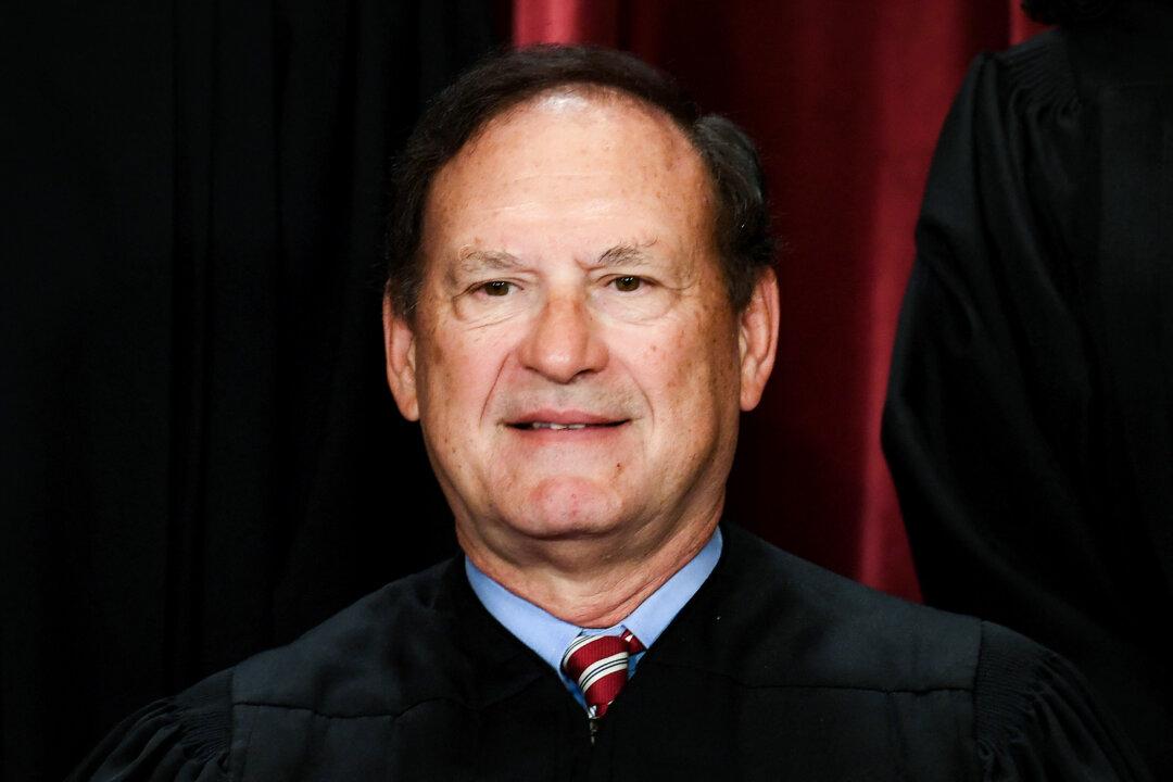 Supreme Court Conservatives Appear Open to Rolling Back Power of Federal Agencies