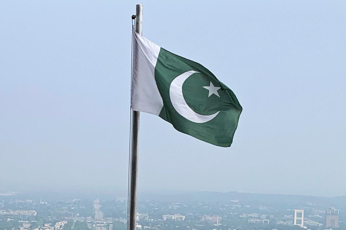 Pakistan Launches Retaliatory Airstrikes on Iran After Tehran Attack