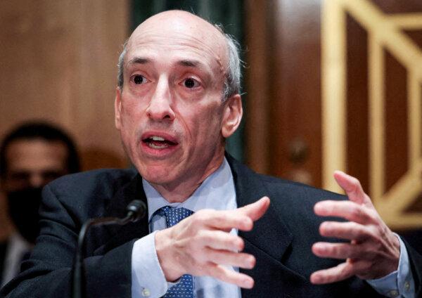 Securities and Exchange Commission (SEC) Chair Gary Gensler testifies before a Senate Banking, Housing, and Urban Affairs Committee oversight hearing on the SEC on Capitol Hill on Sept. 14, 2021. (Evelyn Hockstein/Reuters)