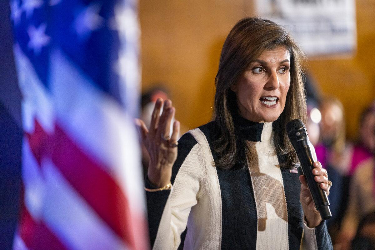 Presidential candidate Nikki Haley speaks with supporters in Ames, Iowa, on Jan. 14, 2024. (John Fredricks/The Epoch Times)