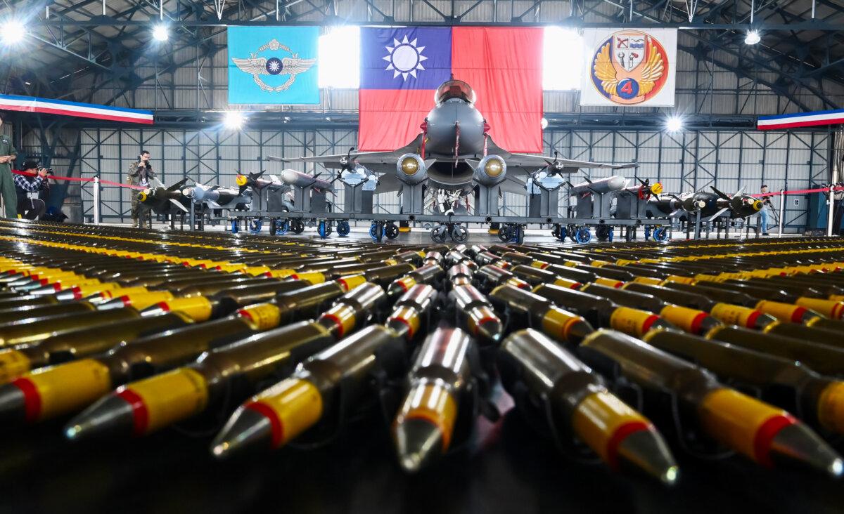 F-16V fighter jet with its armaments on display during an exercise at a military base in Chiayi, southern Taiwan, on Jan. 15, 2020. (Sam Yeh/AFP via Getty Images)