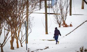 Icy Winter Blast Gripping US Blamed for More Than 40 Deaths