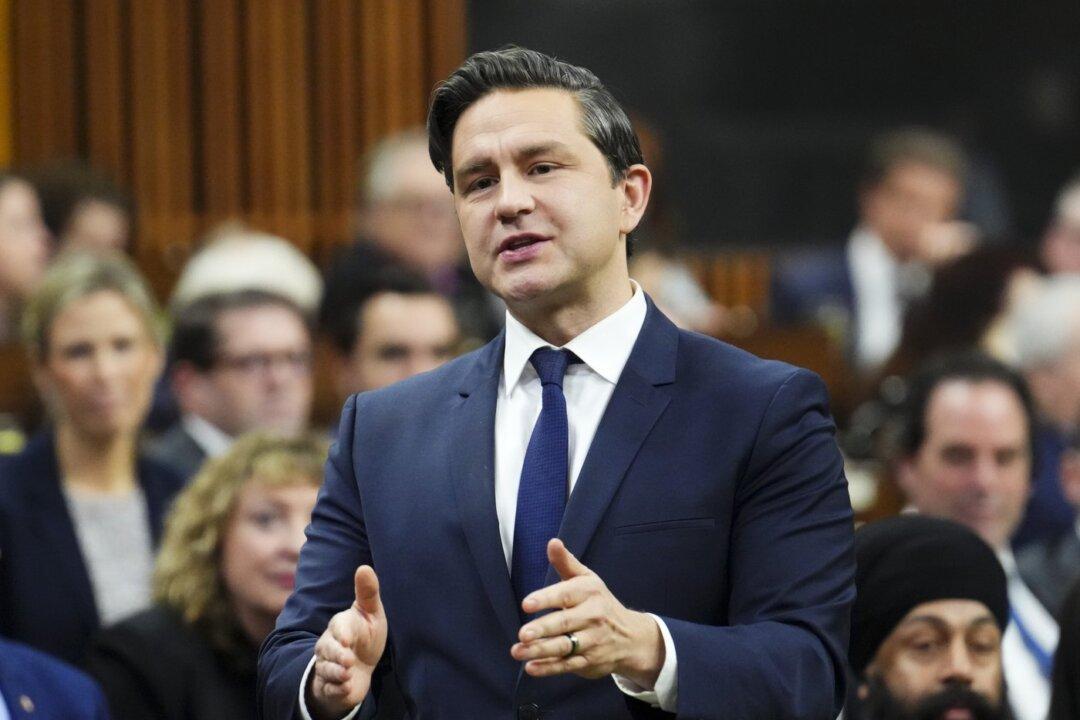Poilievre Says Montreal, Quebec City Mayors Are ‘Incompetent’ on Housing File