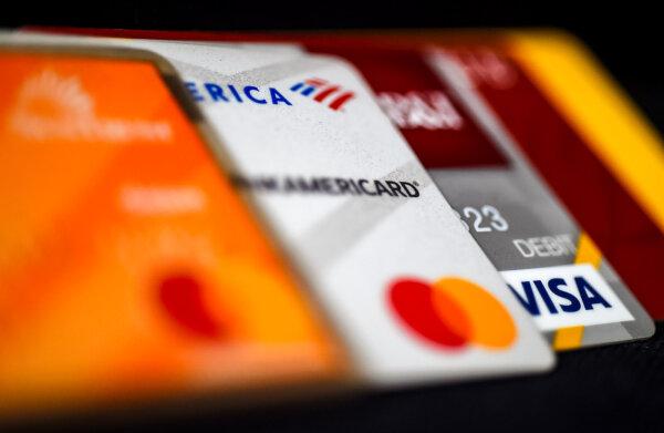 America’s Average Credit Card Debt Now Soaring Past $6,500