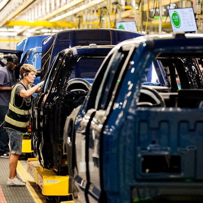 Ford ‘Careful’ About Manufacturing in United States Post UAW Strike
