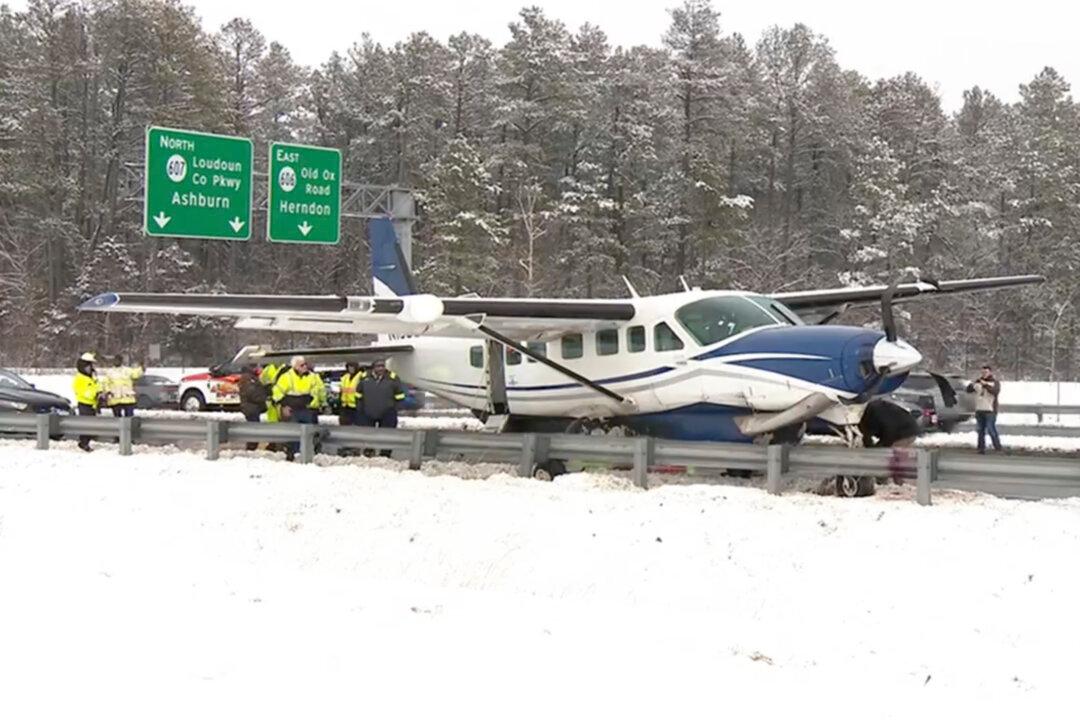 Plane Makes Emergency Landing on Northern Virginia Highway After Taking Off From Dulles Airport