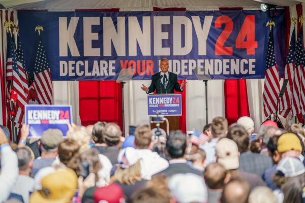 Presidential candidate Robert F. Kennedy Jr. announces his run as an independent at a press conference in Philadelphia, Pa. on October 9, 2023. (Jessica Kourkounis/Getty Images)