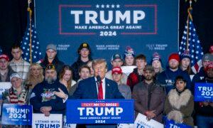 Trump Downplays Mental Fitness Concerns as He Mixes Up Haley With Pelosi