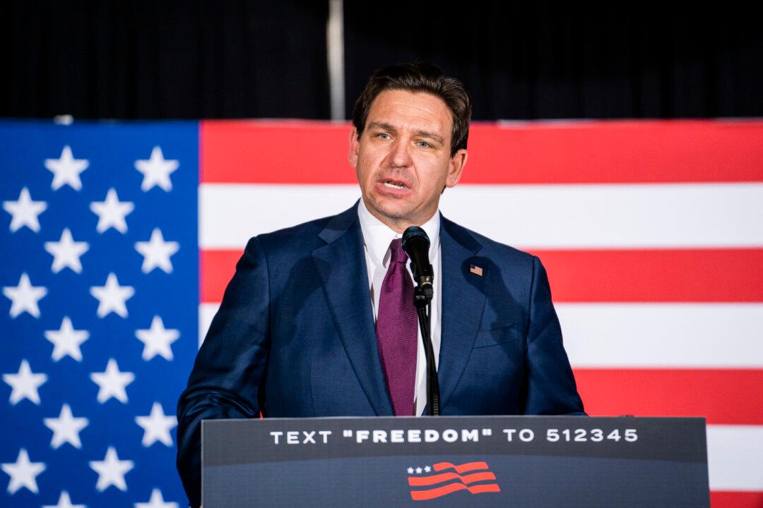 DeSantis Criticizes Biden After President Denies Proclaiming Easter Sunday ‘Transgender Day’