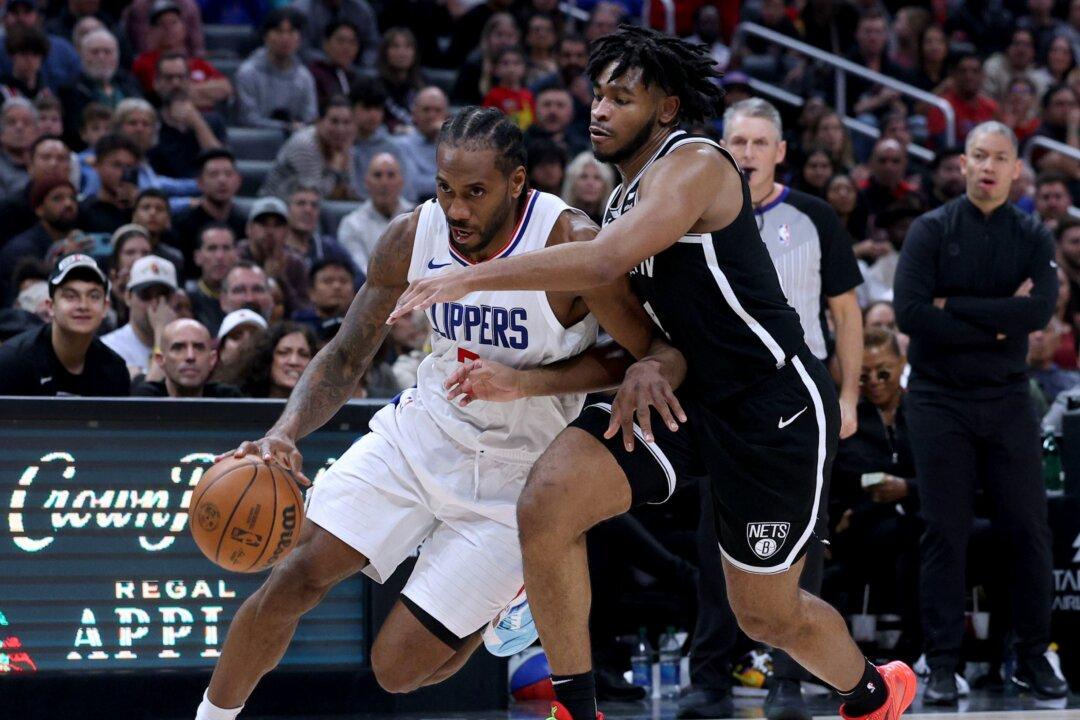 Leonard Scores 14 Points in 5 Minutes, Clippers Overcome 18-point Deficit to Stun Nets 125–114