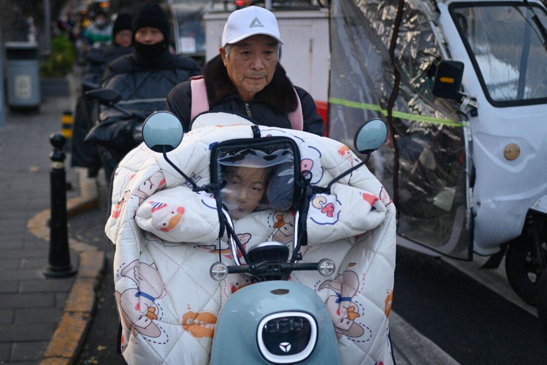 China’s Population Drops for 2nd Year, With Record Low Birth Rate