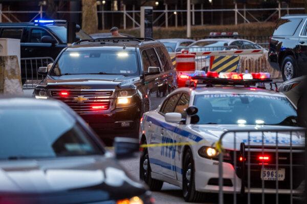 Donald Trump and his legal entourage arrive at federal court in New York as E. Jean Carroll's defamation suit against Trump resumes on Jan. 22, 2024 in New York City. (Spencer Platt/Getty Images)