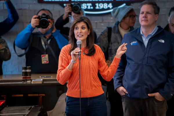 Republican presidential candidate and former U.N. Ambassador Nikki Haley greets people at T Bones restaurant in Concord, N.H., on Jan. 22, 2024. (Madalina Vasiliu/The Epoch Times)