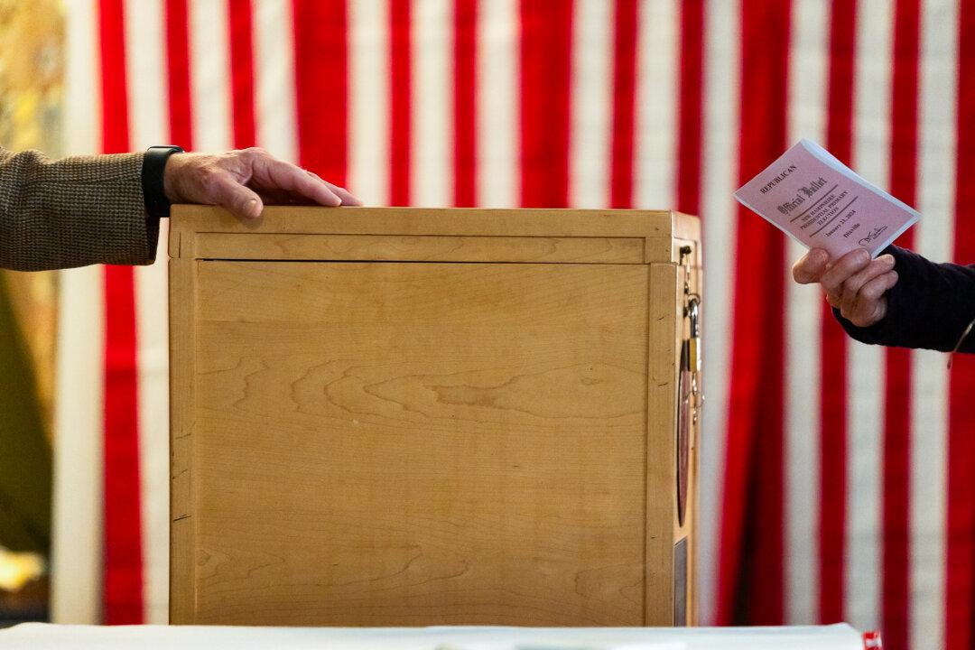New Hampshire Voters Head to Polls for First Primary of 2024