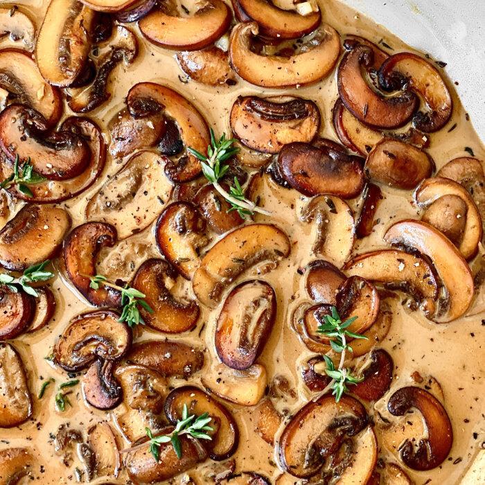 The 15-minute Creamy Sauce That Makes Steak 100 Times Better