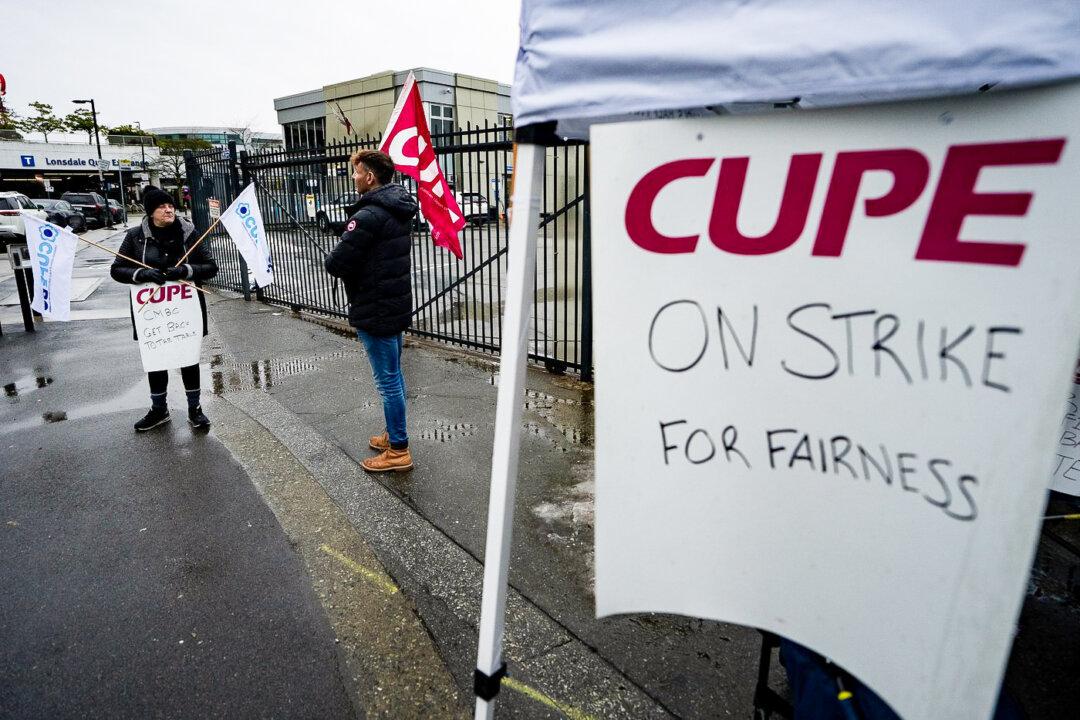 Uncertainty Looms in Metro Vancouver Bus Dispute as 48-hour Strike Set to End