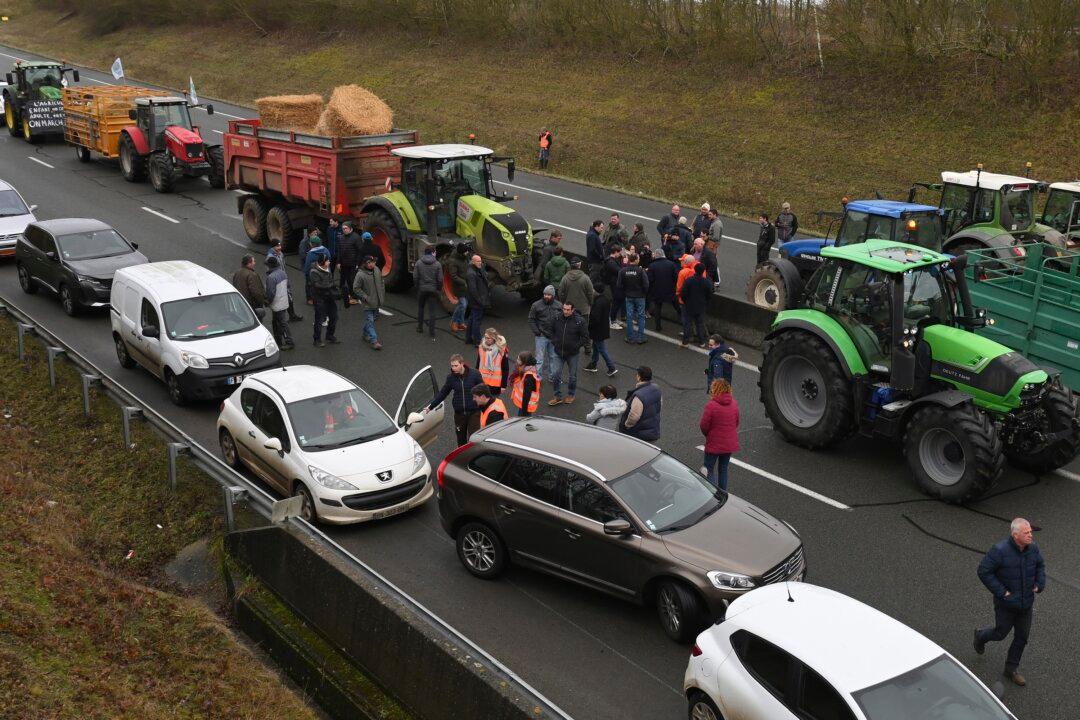 Woman Dies and 2 People Injured at French Farmers’ Protest Barricade