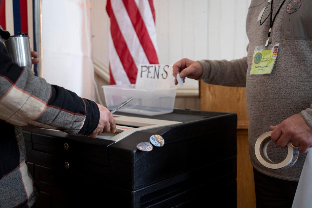 A polling site in Sanbornton Town Hall in Sanbornton, N.H., on Jan. 23, 2024. (Madalina Vasiliu/The Epoch Times)