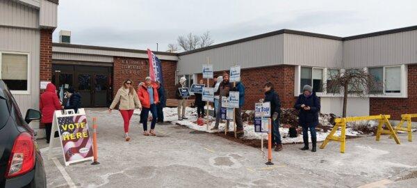 Primary voters in Portsmouth, N.H., on Jan. 23, 2024 (Nathan Worcester/Epoch Times)