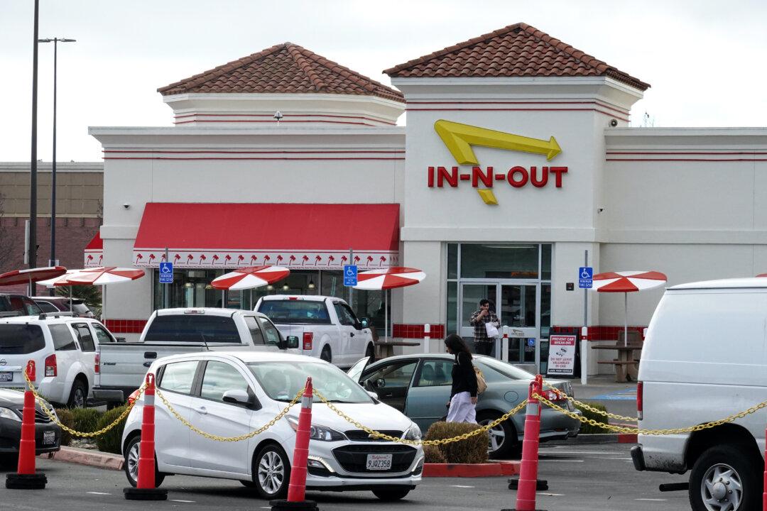 Oakland In-N-Out Closes ‘Due to Ongoing Issues With Crime’