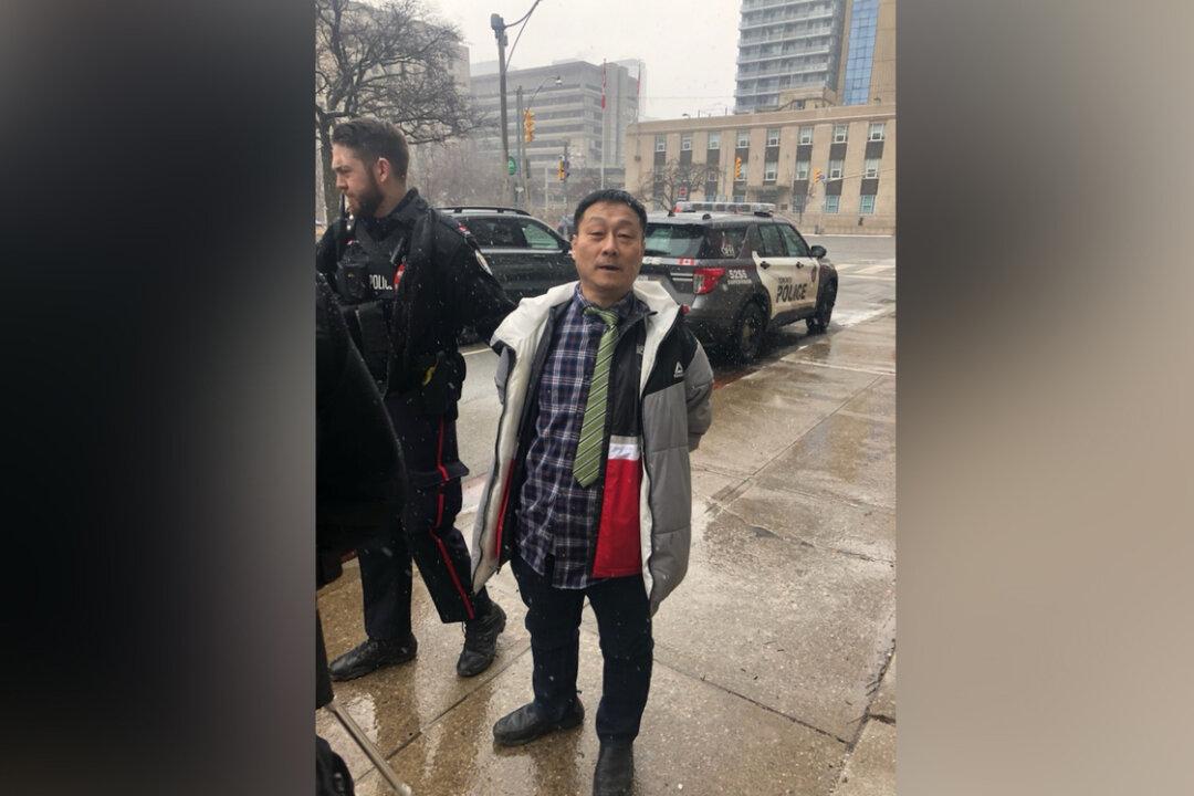 Toronto Man Arrested Following Assault on Falun Gong Practitioners