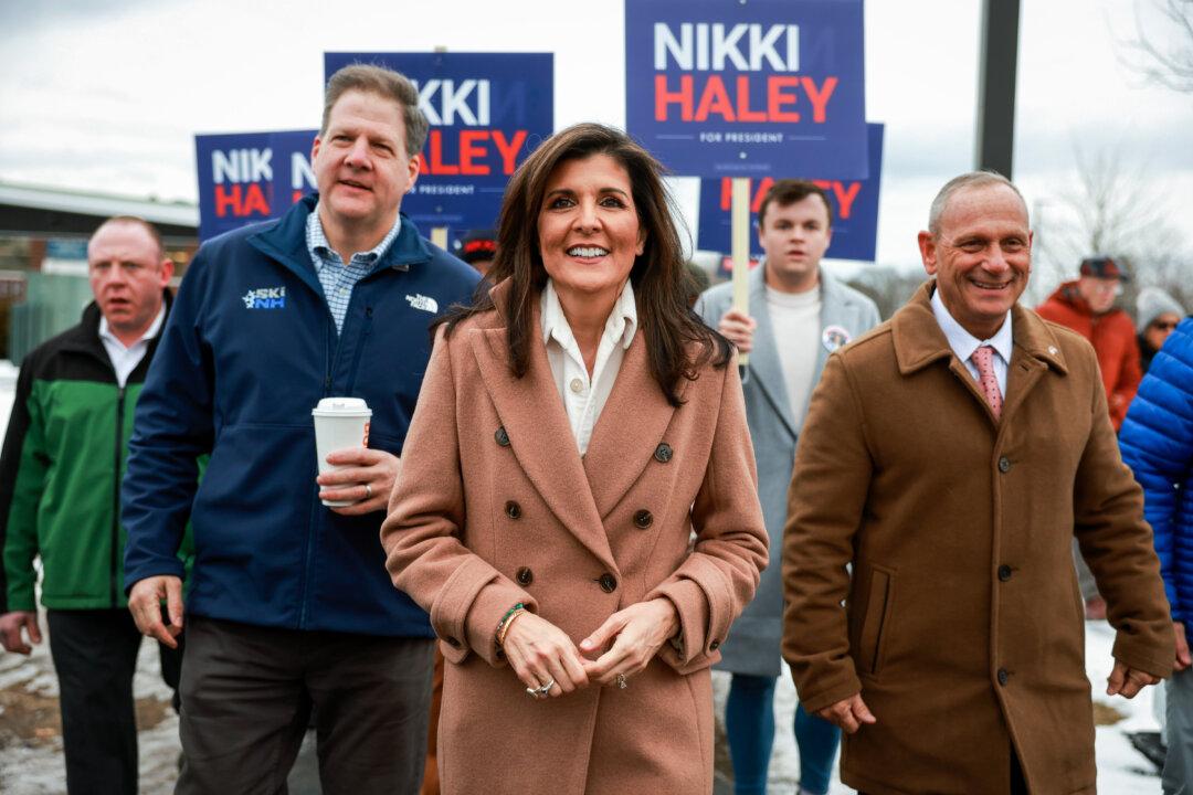 Longtime Trump Critic Gov. Sununu Says He Will Support Former President