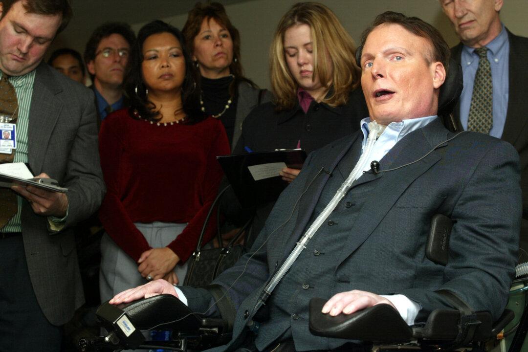 New Christopher Reeve Doc Reveals How Actor Dealt With Life After Disability